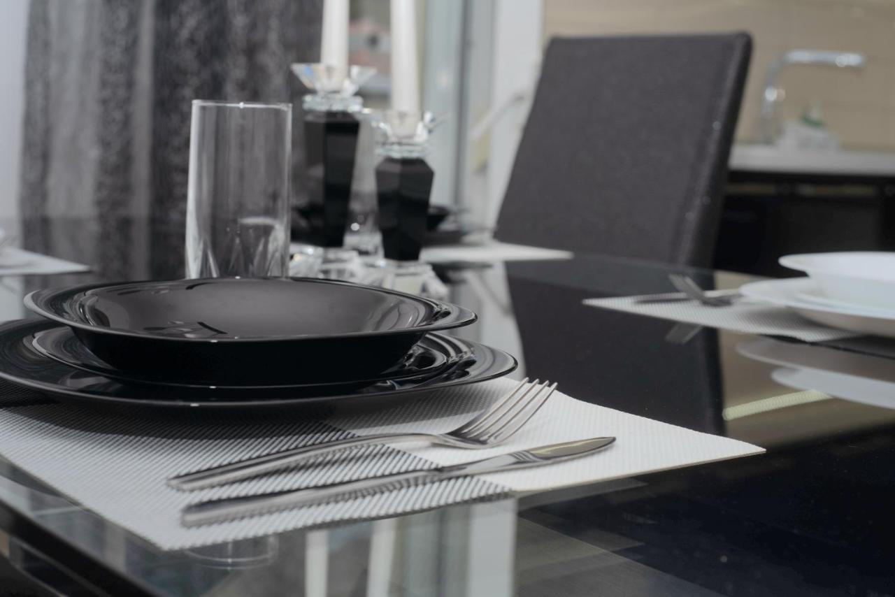 Mistral Luxury Living Aparthotel Néa Péramos Exteriör bild
